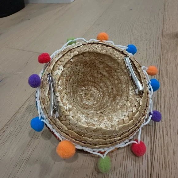 8 Colorful Straw Mini Party Sombreros with Pom Poms - Picture 3 of 3
